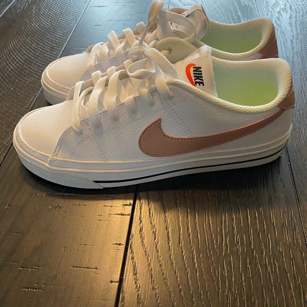 Nike White and Pink Sneakers